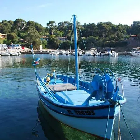D'exception Vue Piscine Jacuzzi U Hyeres