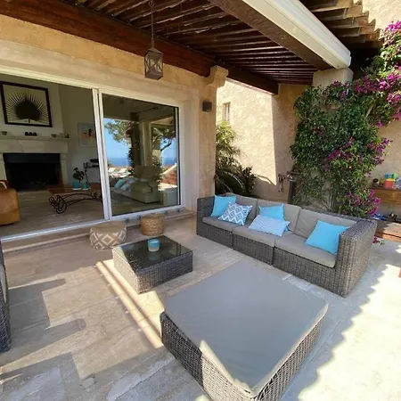 D'exception Vue Piscine Jacuzzi U *